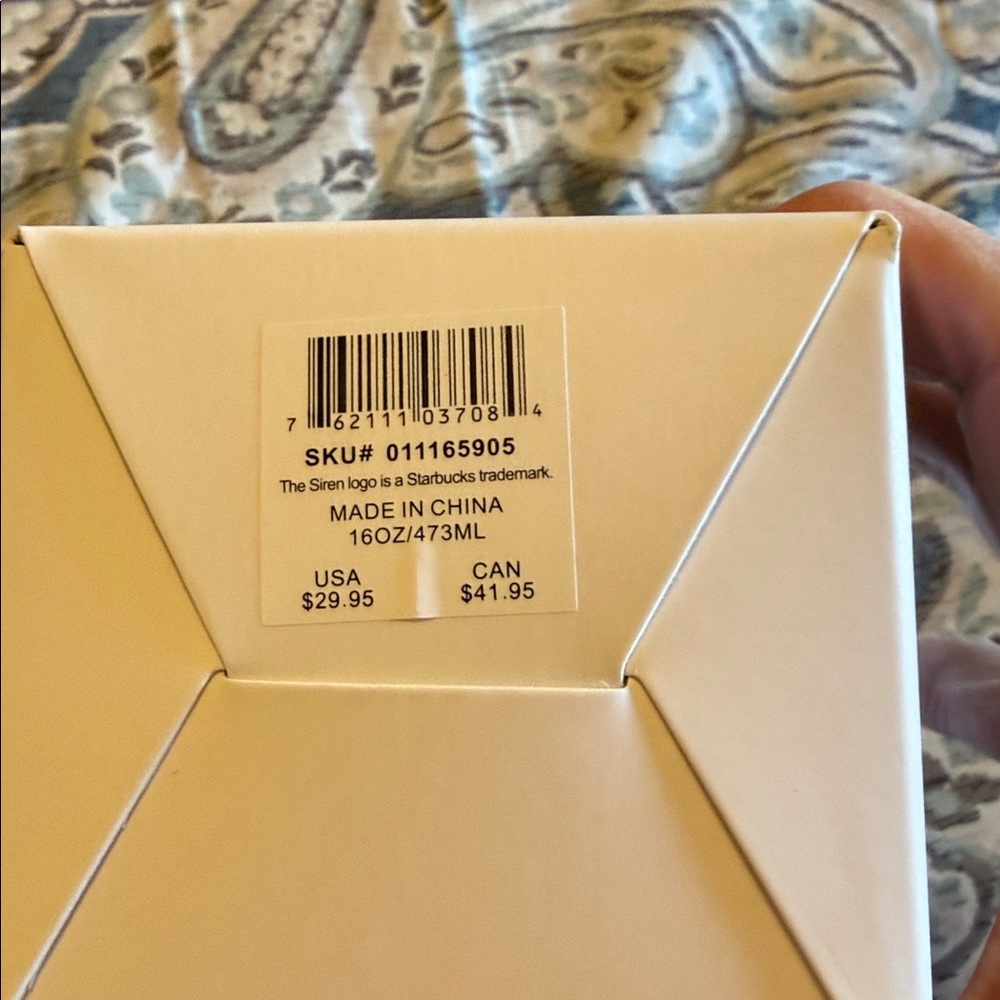 Starbucks Peanuts Collaboration Tumbler 16 oz.  Unopened Box - Picture 3 of 7